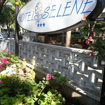 Selene Hotel